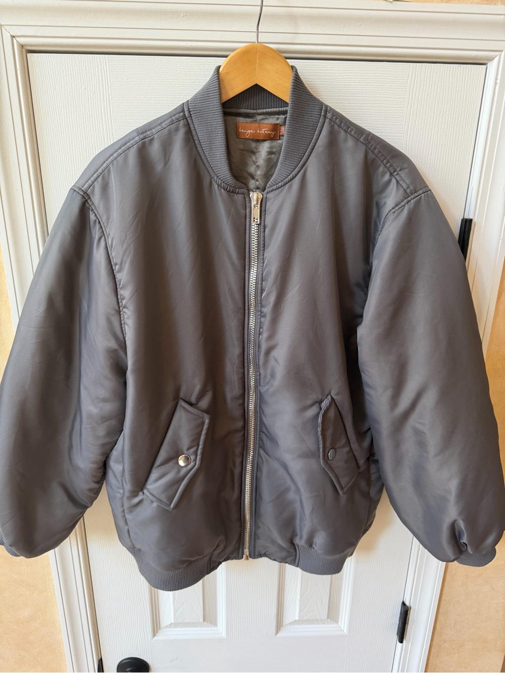 Beige Botony gray bomber oversized  jacket coat size small/medium Boutique